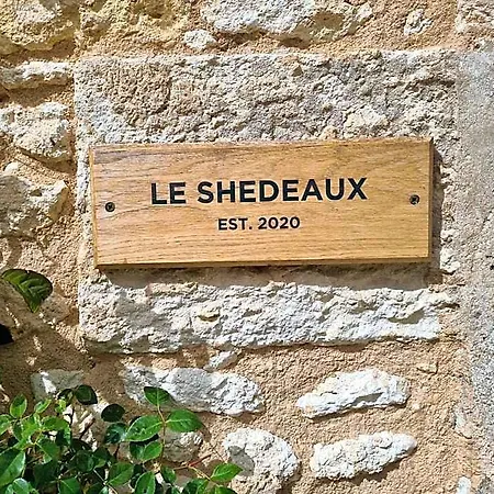 Отель Le Shedeaux Saint-Privat-des-Pres
